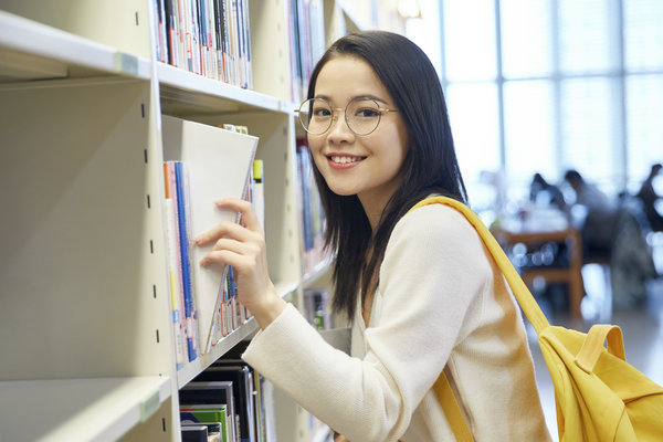 上海外国语大学工商管理非全日制研究生学费数额