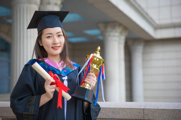 诉讼法学在职研究生报考用处