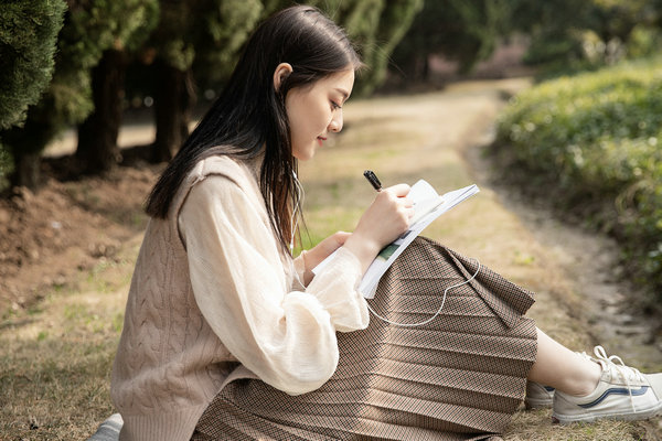 英国萨福克大学在职研究生