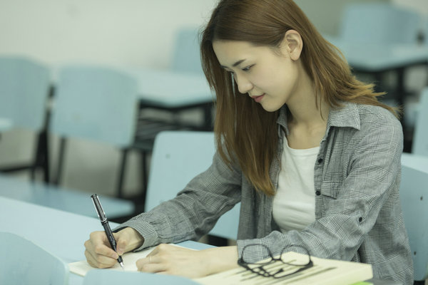 英国威尔士三一圣大卫大学国际硕士