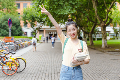 汕头大学在职研究生上课时间