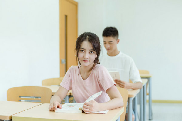 医学技术在职研究生学费标准