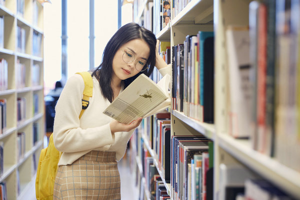 在职研究生课程学费标准及就读好处