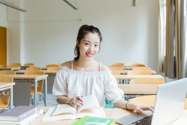 中央财经大学在职研究生学费