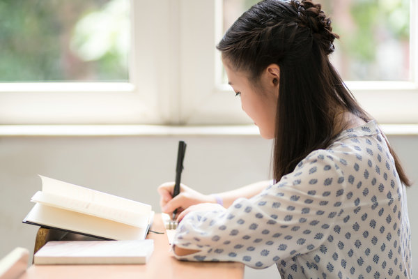 西班牙内布里哈大学国际硕士学费