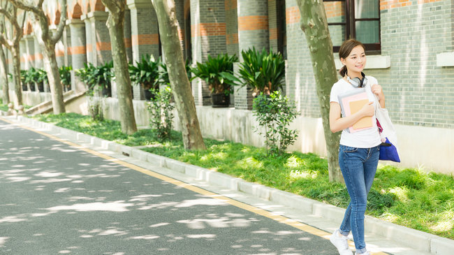 政治经济学在职研究生报考时间