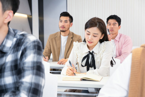 企业管理在职研究生和全日制研究生