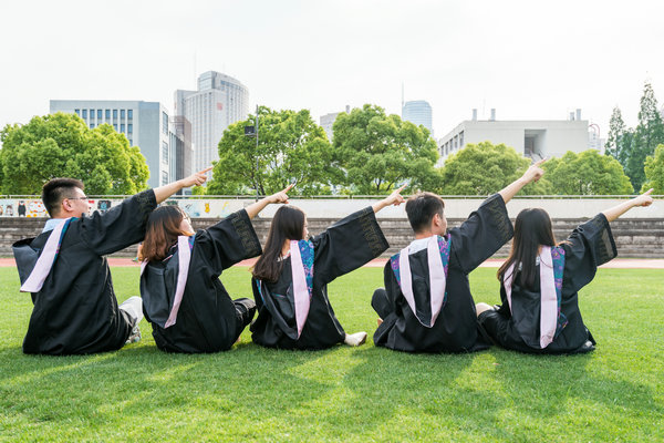 兰州大学在职研究生学费