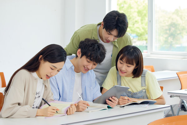 北京语言大学在职研究生录取分数线