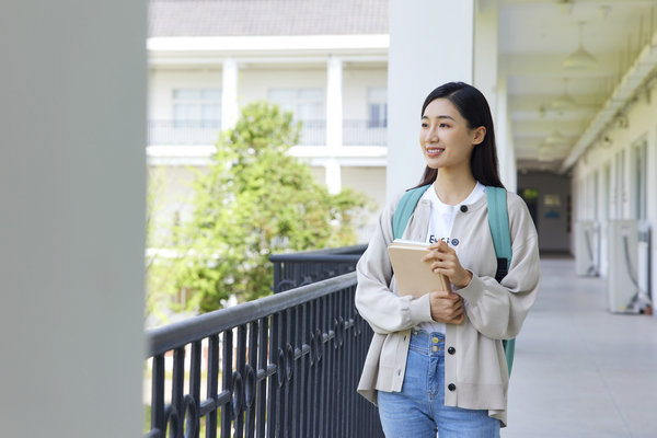 中国传媒大学在职研究生基础不好能考上